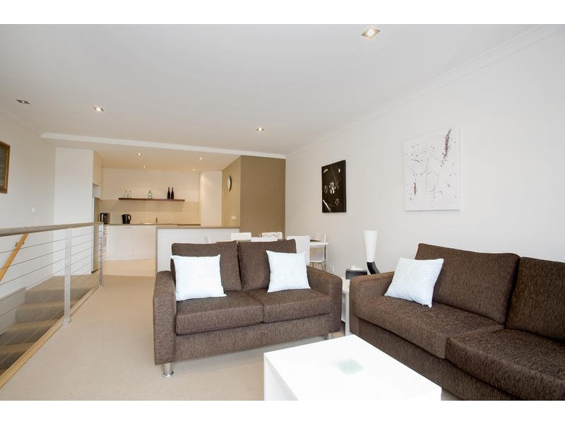 1/32 Hesse Street, Queenscliff VIC 3225