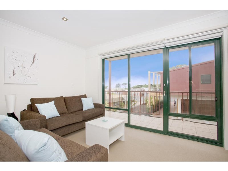 1/32 Hesse Street, Queenscliff VIC 3225