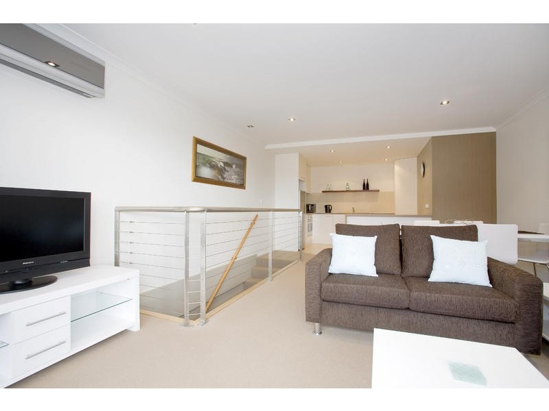 1/32 Hesse Street, Queenscliff VIC 3225