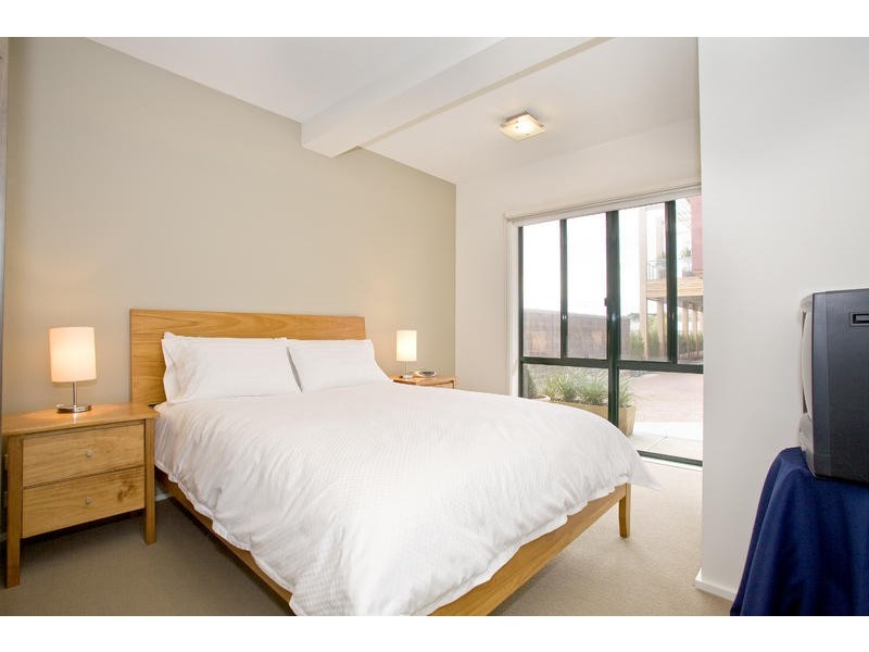 1/32 Hesse Street, Queenscliff VIC 3225