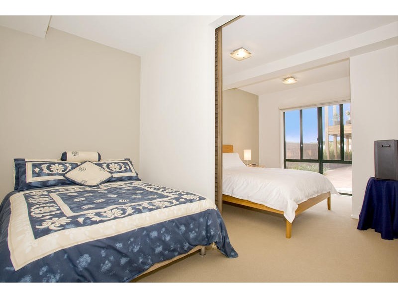 1/32 Hesse Street, Queenscliff VIC 3225