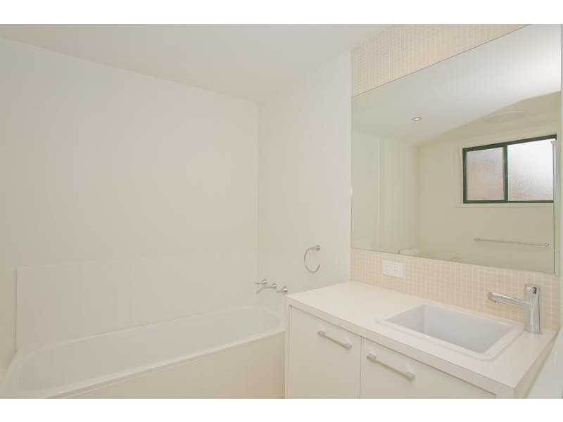 1/32 Hesse Street, Queenscliff VIC 3225