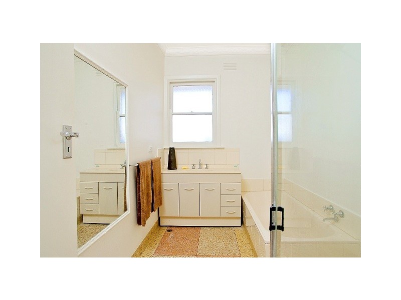 29 Heytesbury Street, Herne Hill VIC 3218