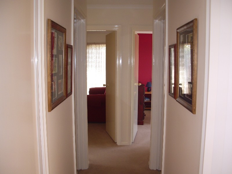 9/15 Thompson Street, Whittington VIC 3219