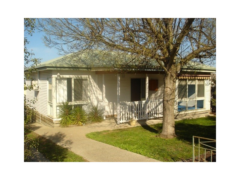 1 Murray Street, Hamlyn Heights VIC 3215