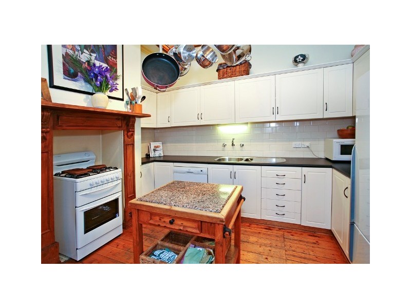 2 Tayler Street, Geelong West VIC 3218