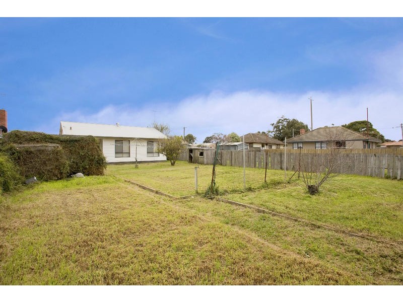 2 Warren Street, East Geelong VIC 3219