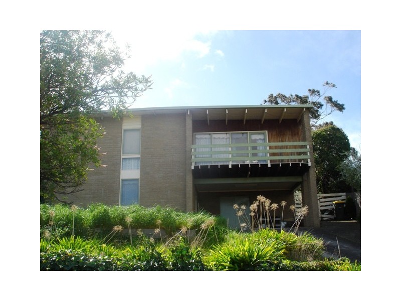 22 Lambhill Crescent, Highton VIC 3216