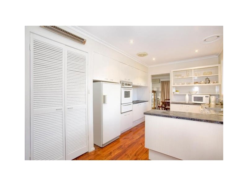 3 Melrose Avenue, Highton VIC 3216