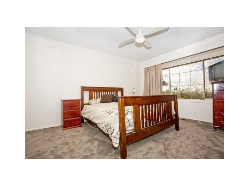 3 Melrose Avenue, Highton VIC 3216