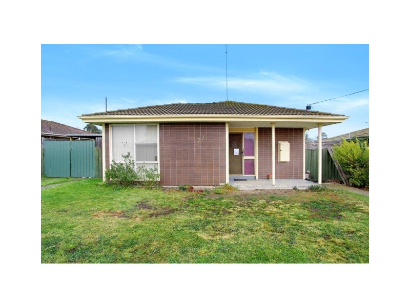 77 Fairbain Drive, Corio VIC 3214