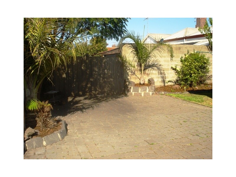 214 Hope Street, Geelong West VIC 3218