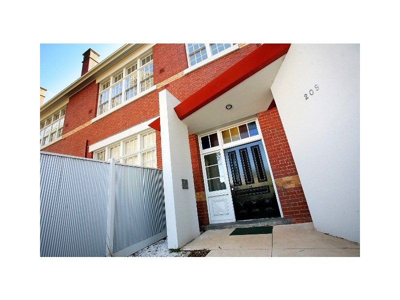 14/209 Melbourne Road, North Geelong VIC 3215