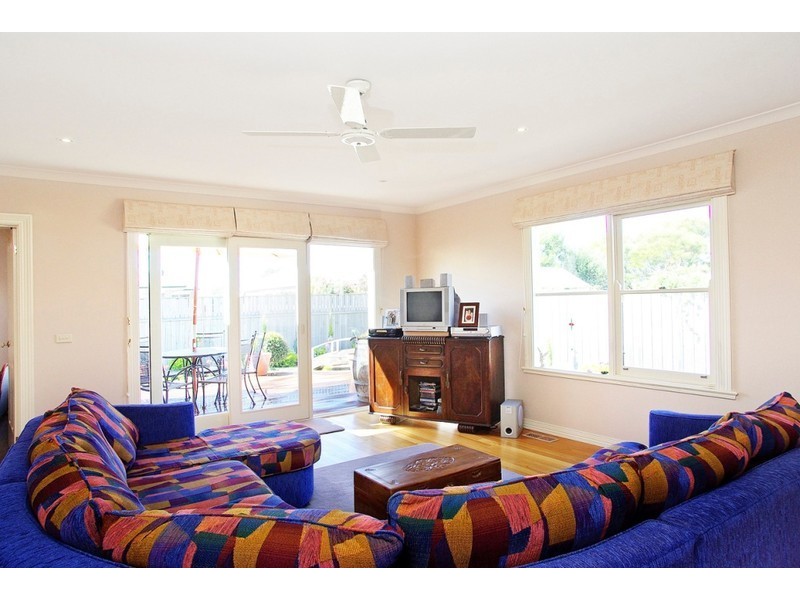 19 Keen Place, Lara VIC 3212