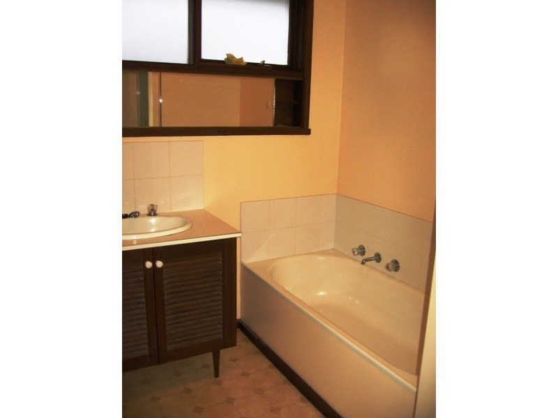 137 South Valley Road, Highton VIC 3216