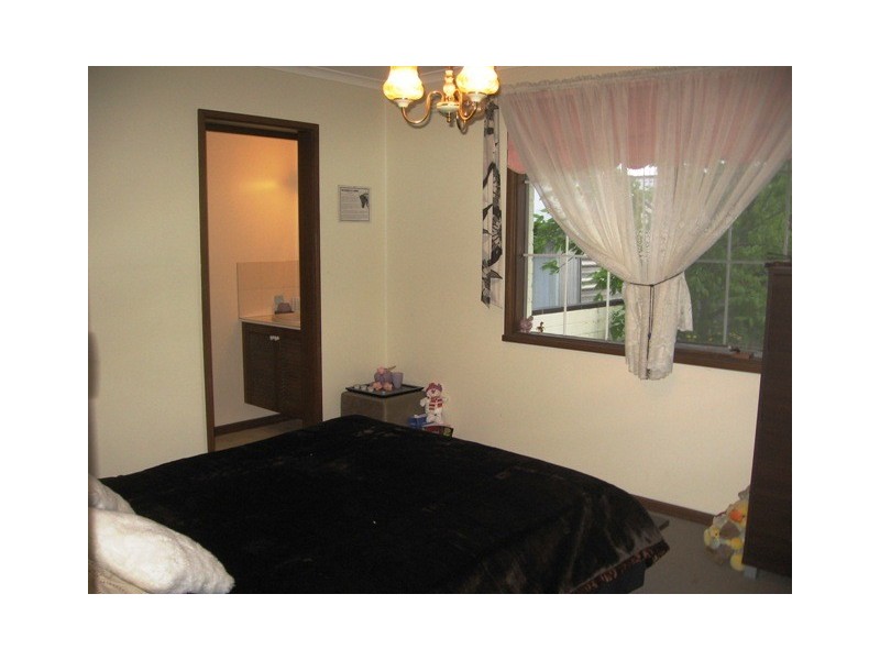 137 South Valley Road, Highton VIC 3216