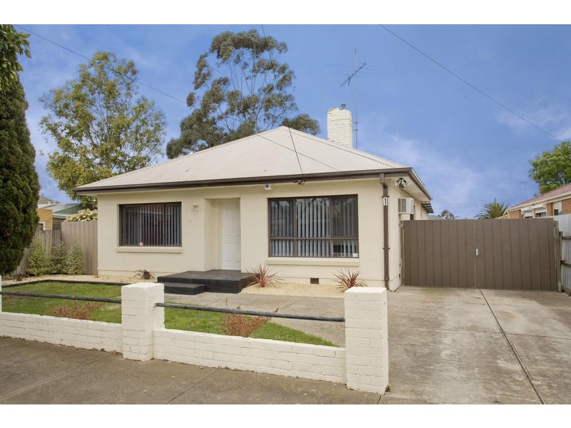 1 Reserve Road, Norlane VIC 3214