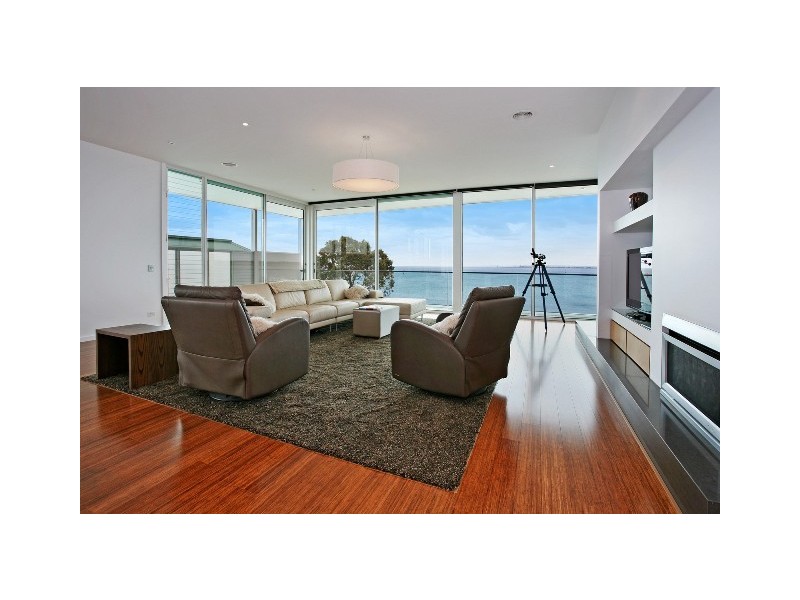 31 Balmoral Crescent, Rippleside VIC 3215