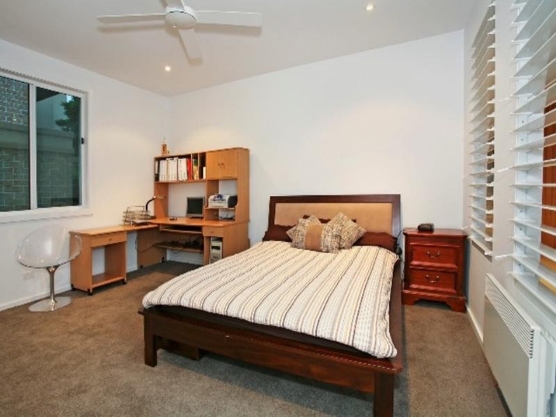 31 Balmoral Crescent, Rippleside VIC 3215