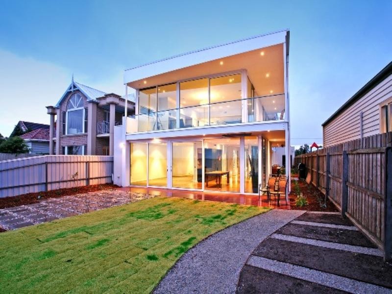 31 Balmoral Crescent, Rippleside VIC 3215