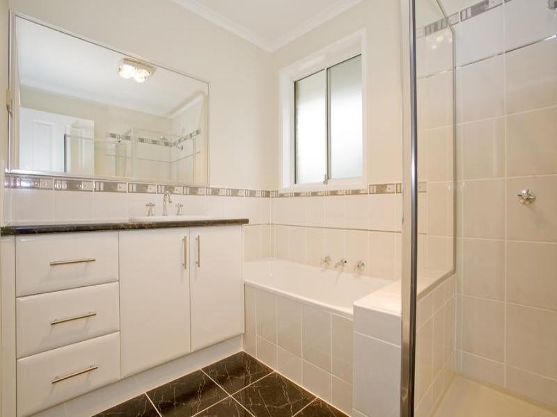 38 Govett Crescent, St Albans Park VIC 3219