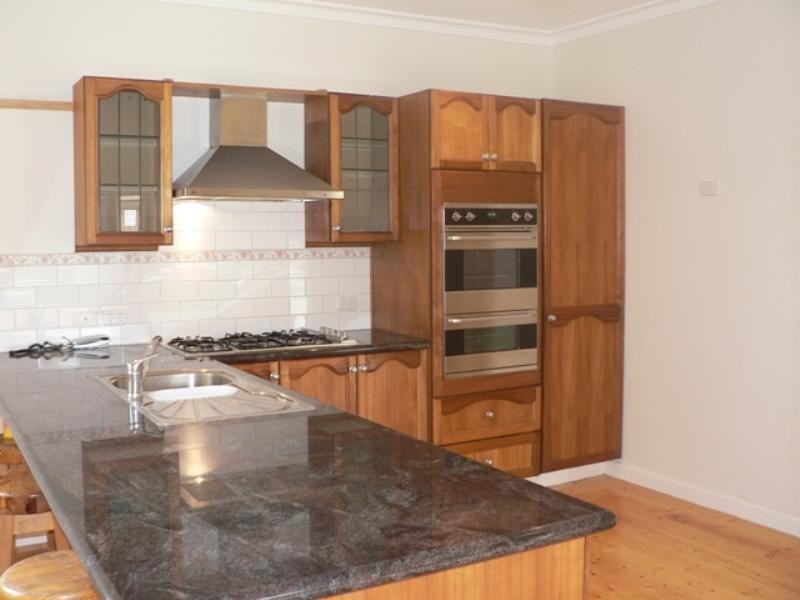 2 Rotherham Street, Belmont VIC 3216