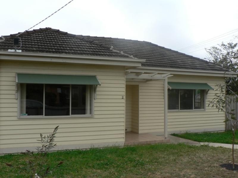 2 Rotherham Street, Belmont VIC 3216
