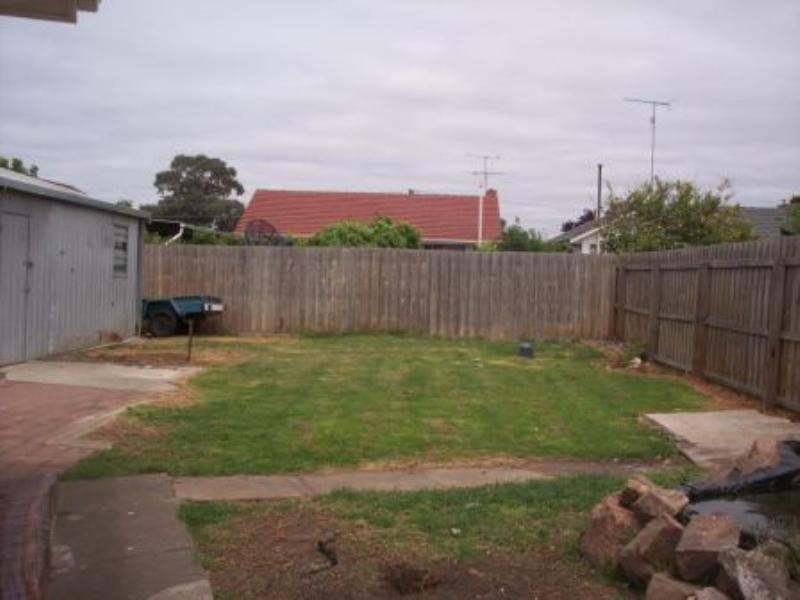9 Illinois Avenue, Corio VIC 3214