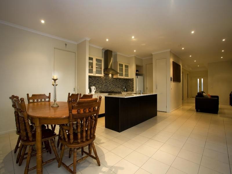 25 Haugh Street, Lovely Banks VIC 3221