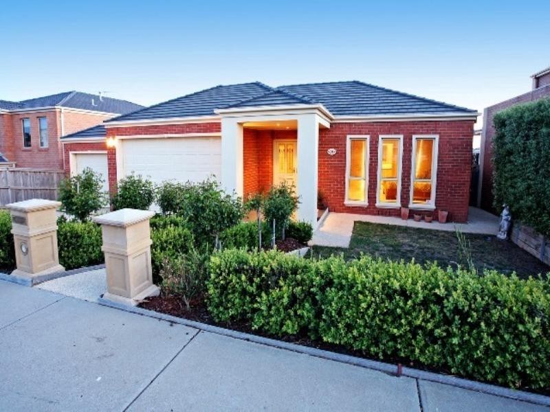 16 Palmerston Place, Highton VIC 3216