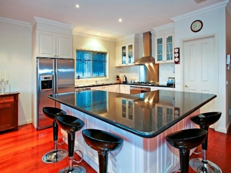 16 Palmerston Place, Highton VIC 3216