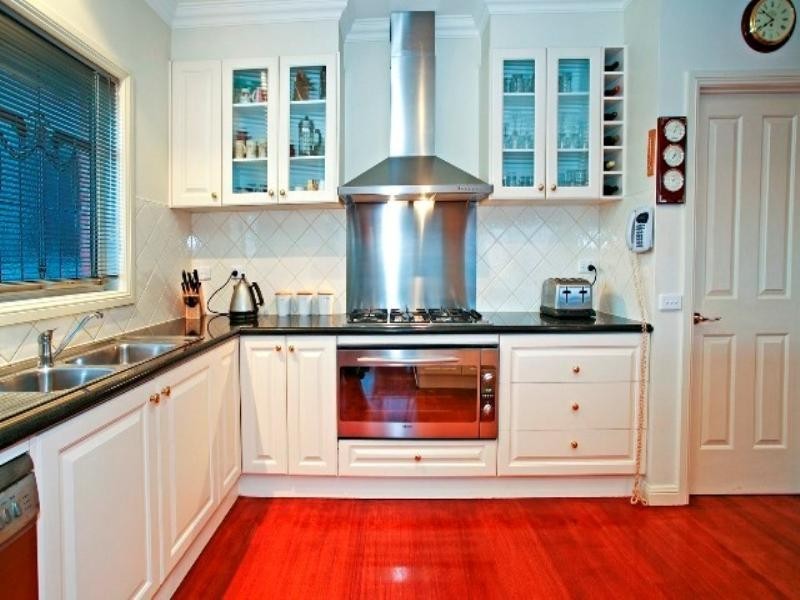 16 Palmerston Place, Highton VIC 3216