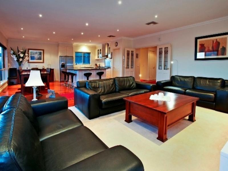 16 Palmerston Place, Highton VIC 3216