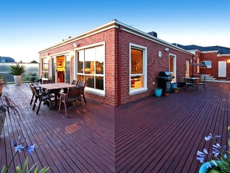 16 Palmerston Place, Highton VIC 3216