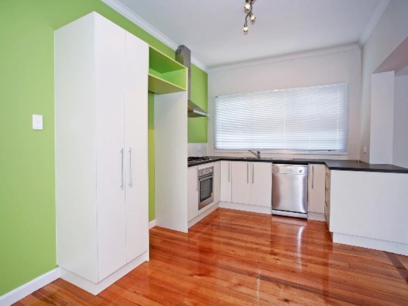 13 Isabella Street, Geelong West VIC 3218