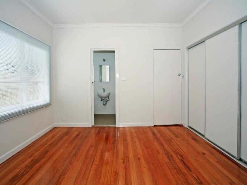 13 Isabella Street, Geelong West VIC 3218