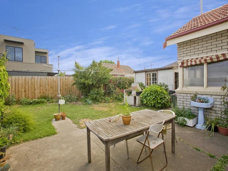 55 Saffron Street, Newtown VIC 3220