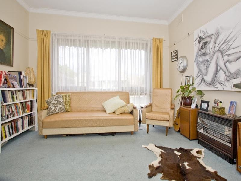 55 Saffron Street, Newtown VIC 3220