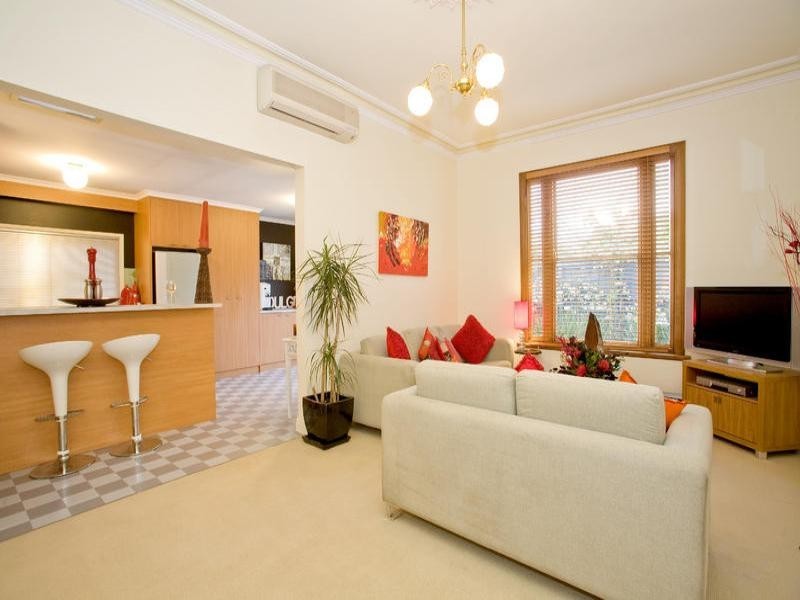 61 Saffron Street, Newtown VIC 3220