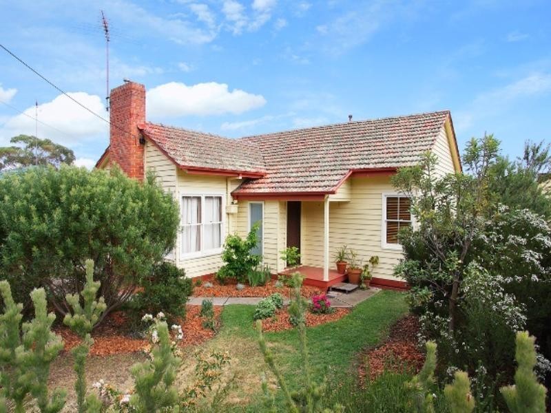 19 Ensby Street, East Geelong VIC 3219