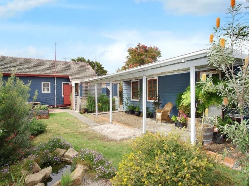 19 Ensby Street, East Geelong VIC 3219