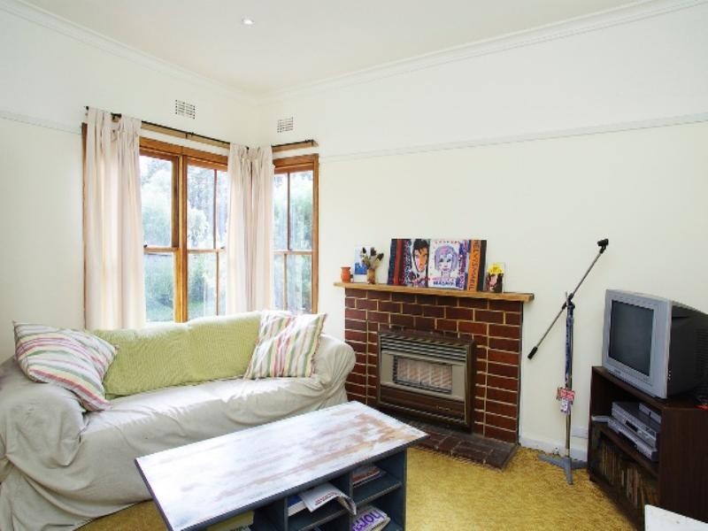 19 Ensby Street, East Geelong VIC 3219