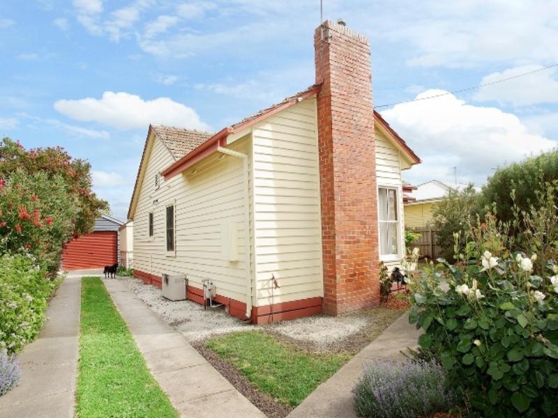 19 Ensby Street, East Geelong VIC 3219