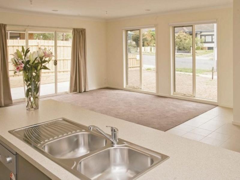 1 and 2/289 Church Street, Herne Hill VIC 3218