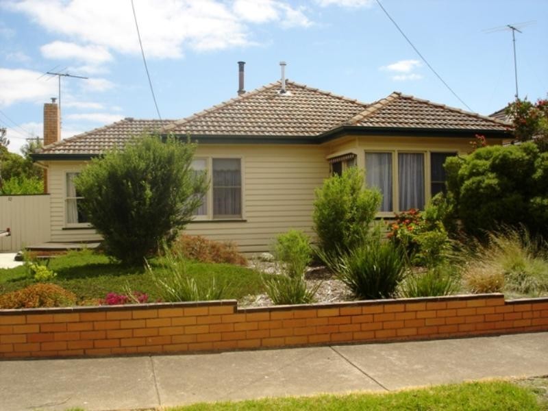 32 Davis Street, Belmont VIC 3216