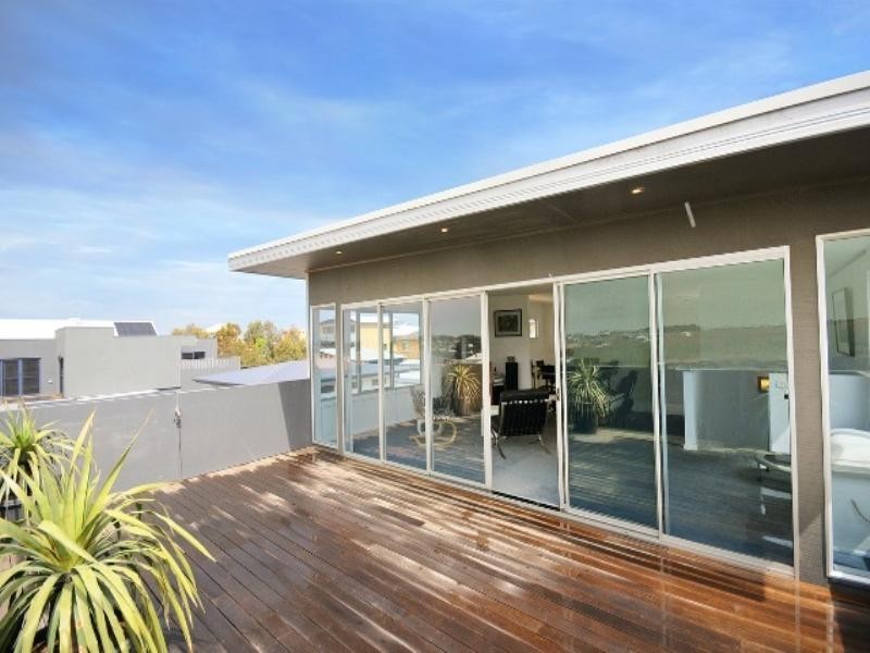 55 Ocean View Crescent, Torquay VIC 3228