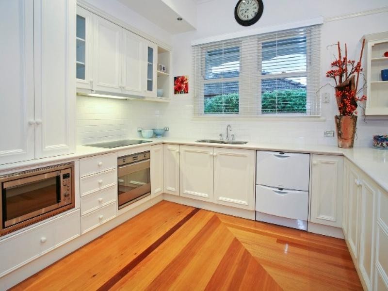 6 Normanby Street, East Geelong VIC 3219