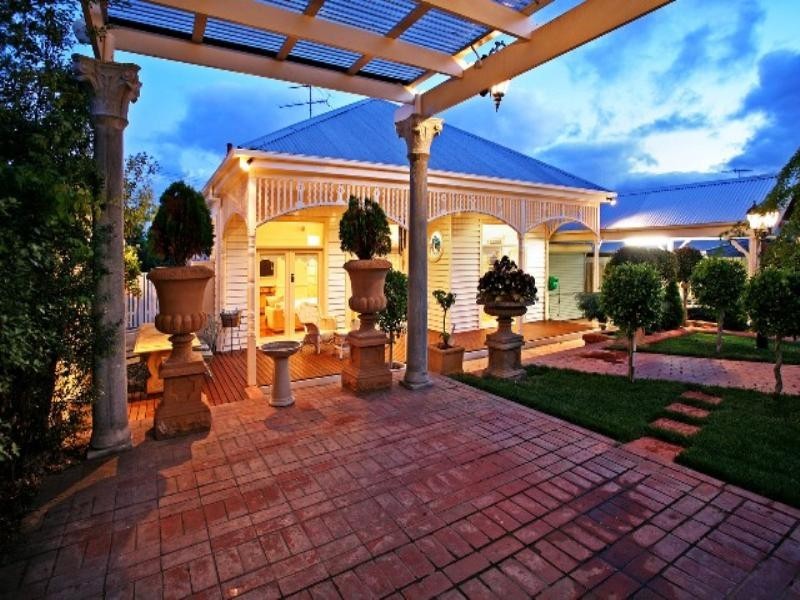 6 Normanby Street, East Geelong VIC 3219