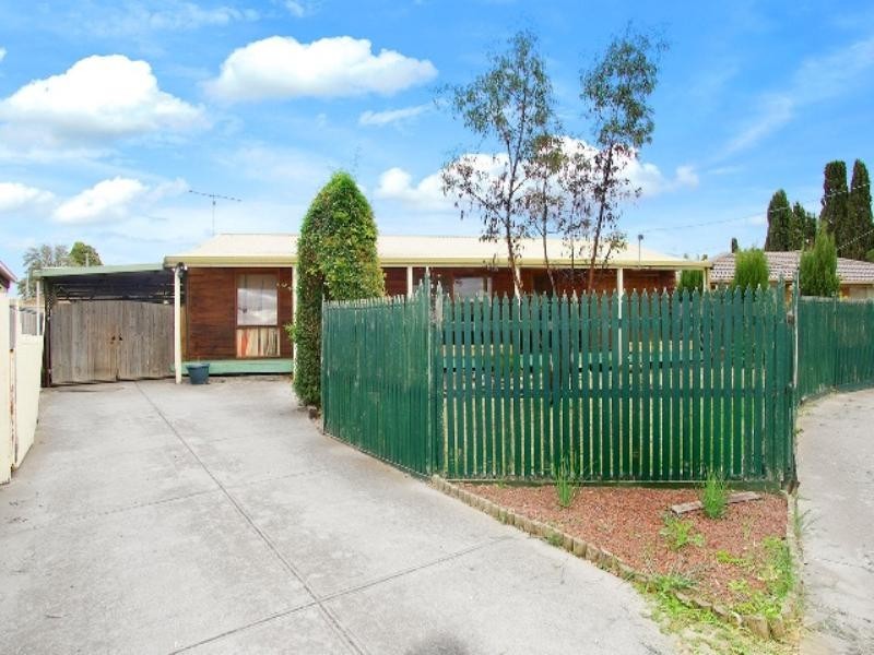 17 Amanda Avenue, Corio VIC 3214