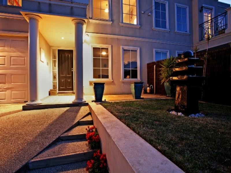 33 Queens Park Road, Highton VIC 3216